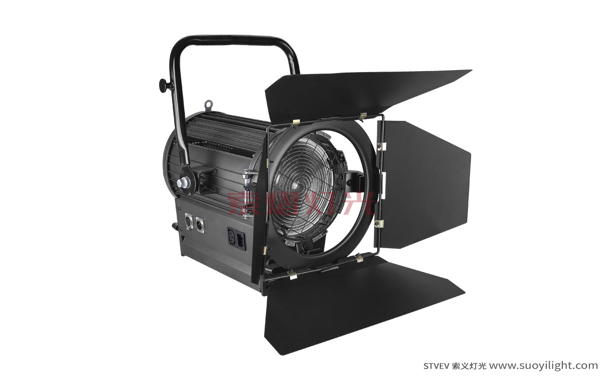 Italy100W LED Video Film Zoom Fresnel Light