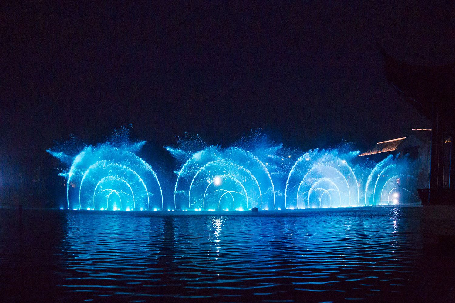 Italy新西塘水街亮化方案