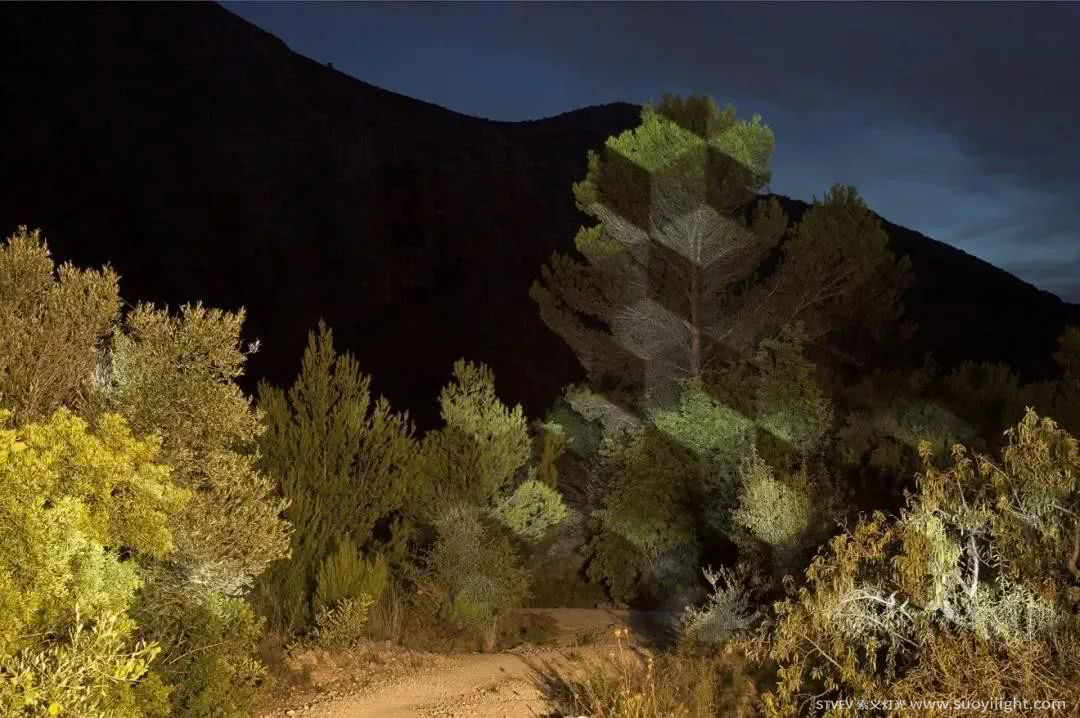 Italy奥斯坦基诺公园亮化