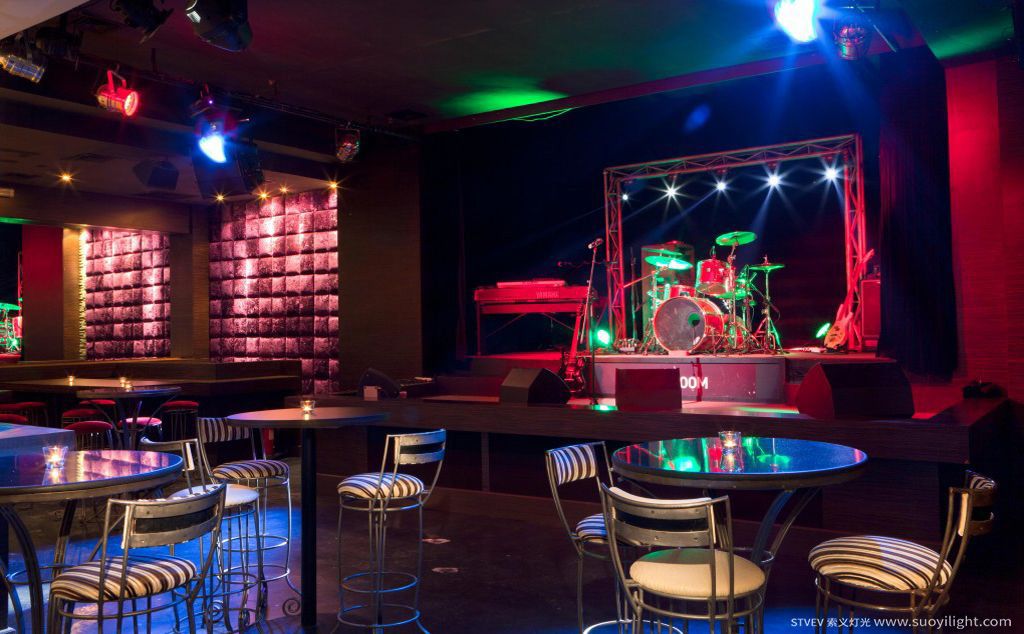 Italy复古型音乐清吧效果图及平面方案