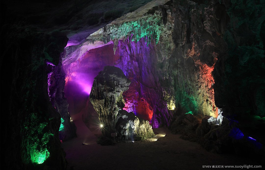 Italy黄果树神龙洞